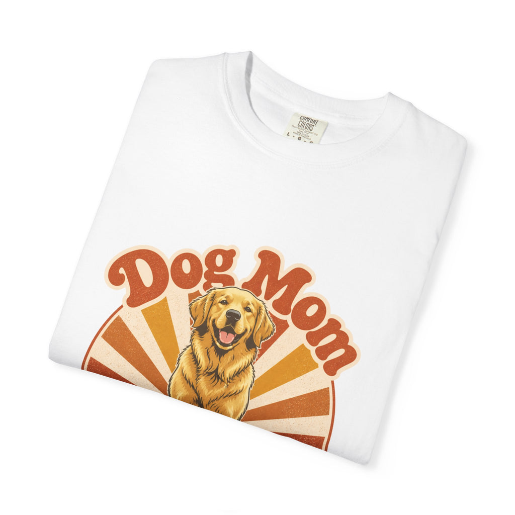 Dog Mom Club T-Shirt — Retro Golden Retriever Tee for Dog Lovers