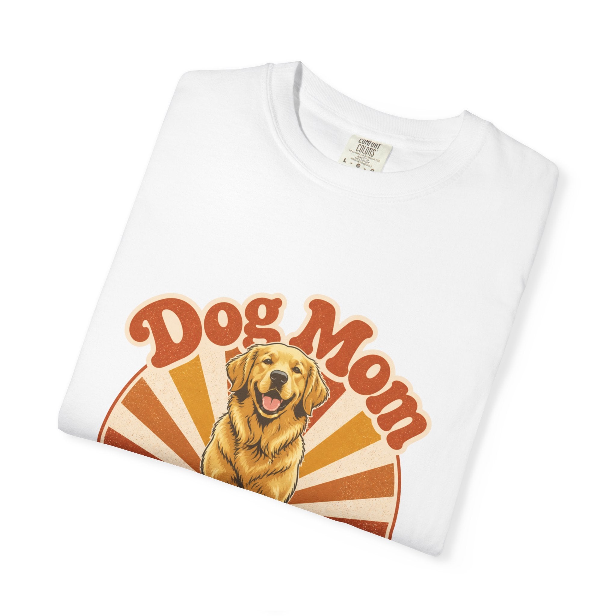 Dog Mom Club T-Shirt — Retro Golden Retriever Tee for Dog Lovers