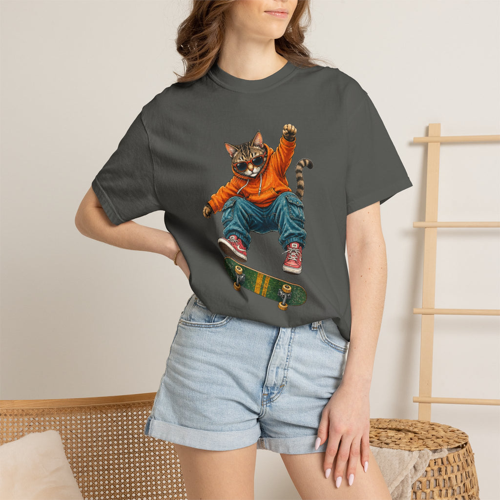 Skateboard Tabby Cat T-Shirt — Streetwear Skateboarder Graphic
