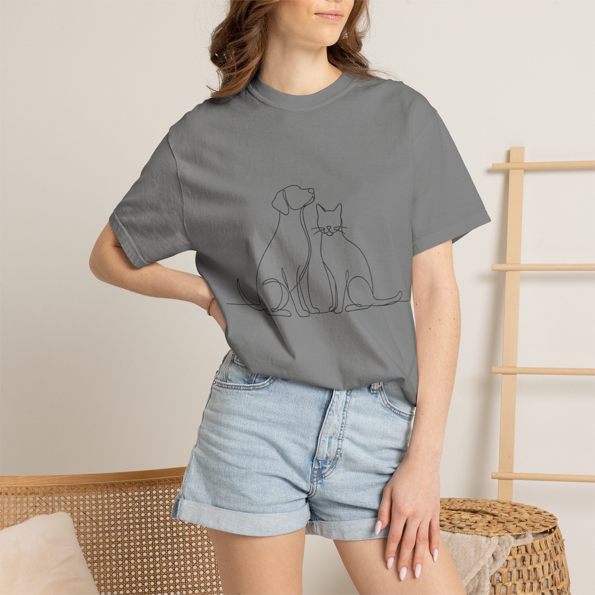 Minimal Single-Line Dog & Cat T-Shirt — Scandinavian Minimalist Pet Art
