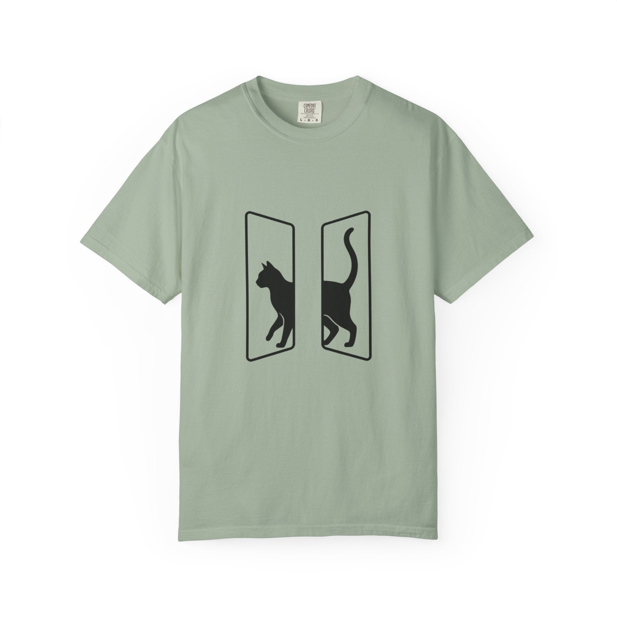 Minimalist Split Black Cat T-Shirt